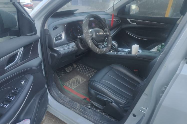 Used Dongfeng Fengon 580 2022 1.5T Automatic Luxury Version