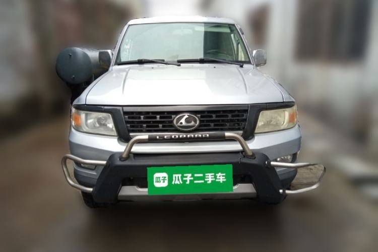 Used Leopaard Q6 2015 2.4L Manual Two-Wheel-Drive Elite Model
