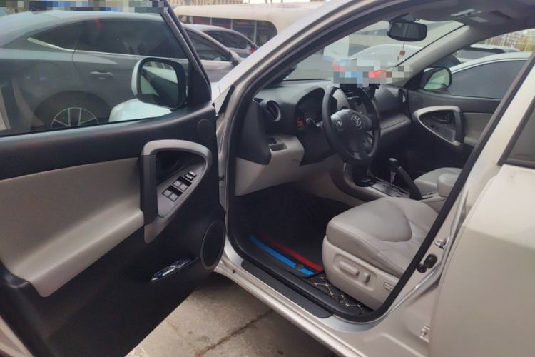 Used Toyota RAV4 2006 2.4 Luxury Model Driver Seat