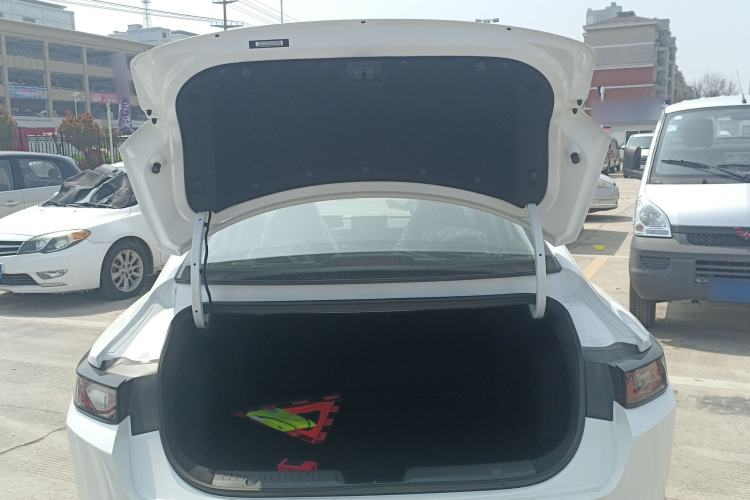 Used CHANGAN Eado 2025 Blue Whale 1.5T 500Bar Prestige Model
