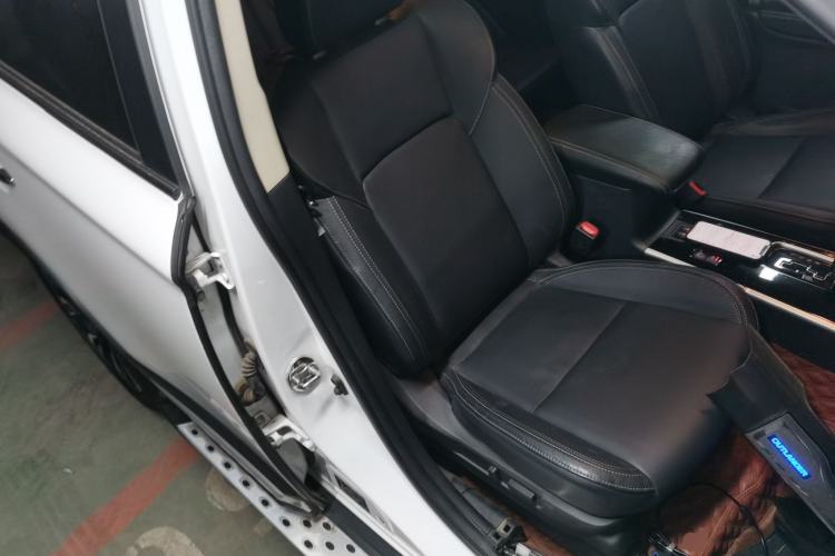 Used Mitsubishi Outlander 2019 2.4L 4x4 Zhi Xiang Edition 5 Seats China V Emission Standard
