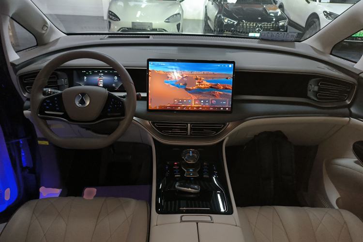 Used Denza D9 2022 DM-i 970 Four-Wheel Drive Flagship Model
