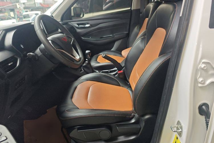 Used Wuling Hongguang S3 2019 1.5L Manual Comfort Model China VI Standard
