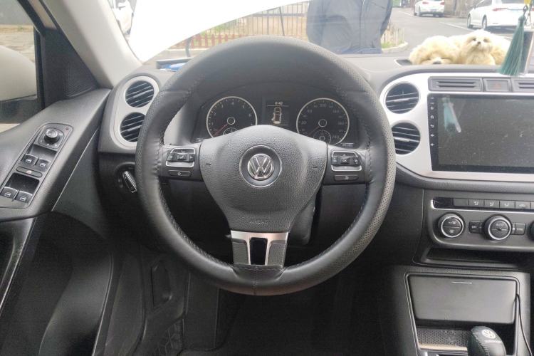 Used Volkswagen Tiguan 2015 1.8TSI Automatic Two-Wheel Drive Comfort Edition Steering Wheel