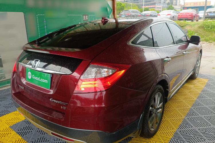 Used Honda Crosstour 2014 2.4L Luxury Edition
