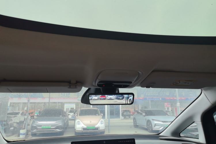 Used XPeng X9 2025 740 Ultra-Long Range Max
