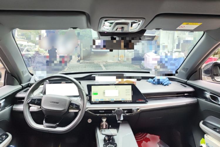 Used CHANGAN OSHAN Z6 New Energy 2023 ZhiDian iDD 150KM Flagship PLUS Center Console