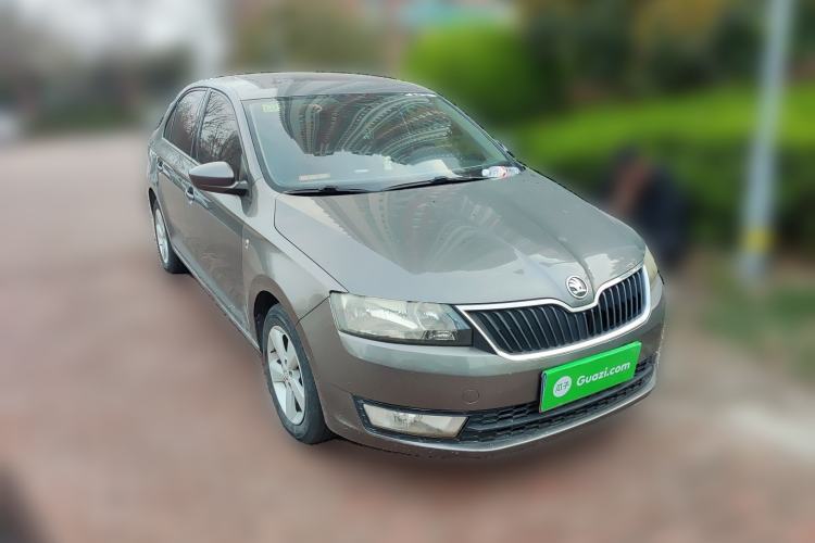 Used Skoda Rapid 2013 1.6L Automatic Smart Selection Model