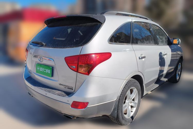 Used Hyundai Veracruz 2009 3.8L Comfort Edition Rear Right 45 Deg