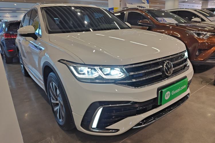 Used Volkswagen Tiguan L New Energy 2022 430 PHEV Plug-in Hybrid Flagship Edition Front Right 45 Deg
