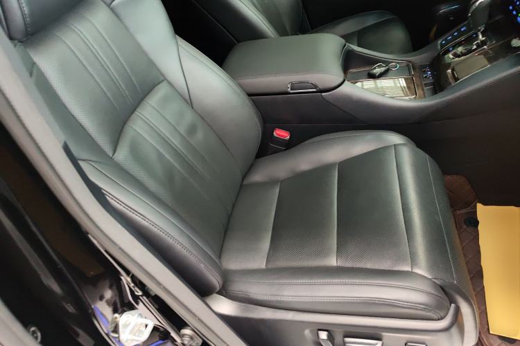 Used Toyota Alphard 2021 Dual-Engine 2.5L Prestige Edition Right Front Seat