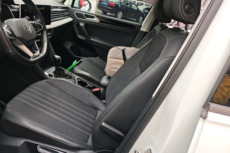 Used Volkswagen Tiguan L 2023 330TSI Automatic Two-Wheel Drive Comfort Edition Left Front Seat