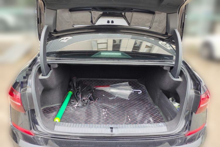 Used Volkswagen Passat 2019 330TSI Luxury Edition China VI Standard Trunk