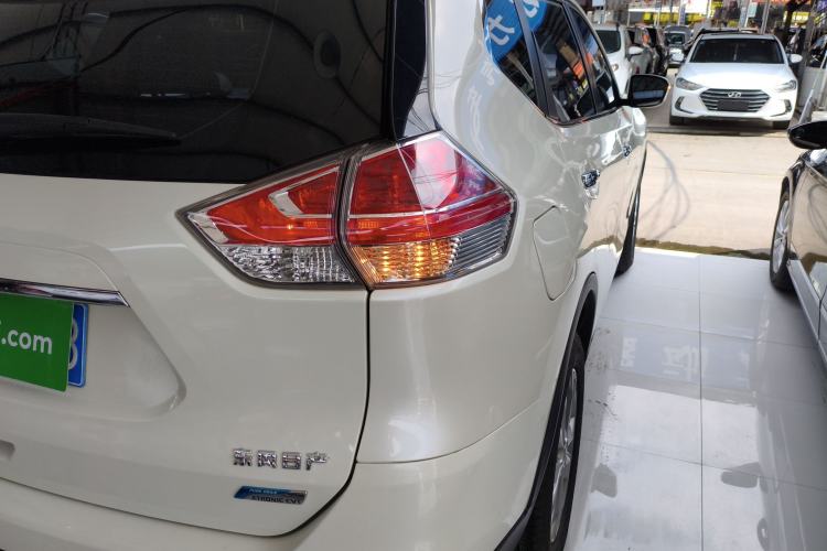 Used Nissan X-Trail 2014 2.5L CVT Leading Edition 4WD Right Rear Taillight