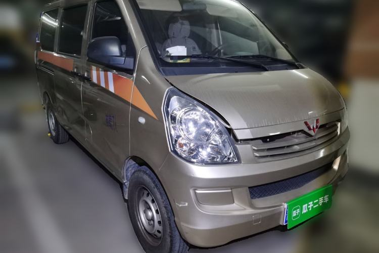 Used Wuling Rongguang S 2021 1.2L Base Model 7-Seater LSI

