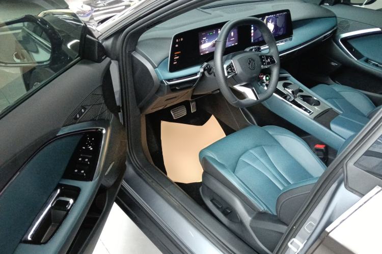 Used MG 7 2023 2.0T Automatic Hunter Luxury Edition Driver Seat