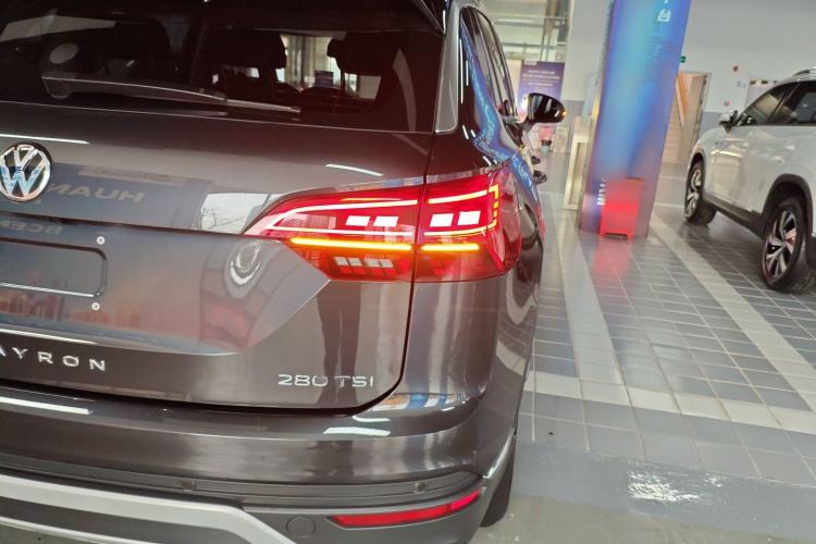 Used Volkswagen Tayron 2021 280TSI Two-Wheel Drive Luxury Smart Connectivity Version
