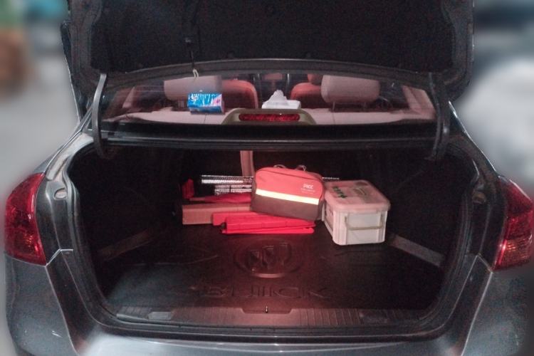 Used Buick Excelle 2011 1.6 LE-AT Trunk