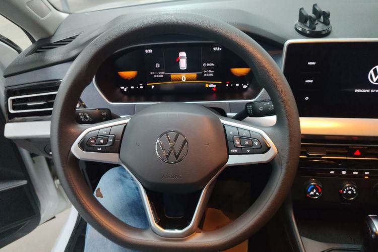 Used Volkswagen Lavida 2023 1.5L Automatic De Yi Edition Steering Wheel