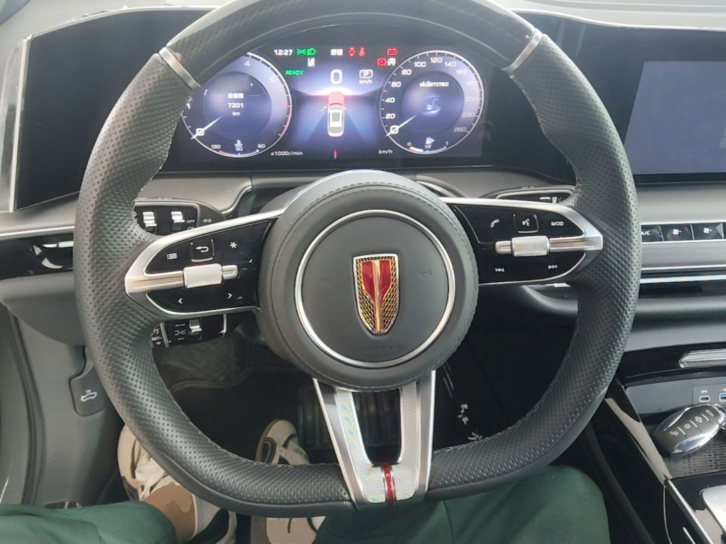 Hongqi H9 2025 2.0T Two-Wheel Drive Flagship Private Enjoyment Fashion Edition 5 Seats — снимка 13