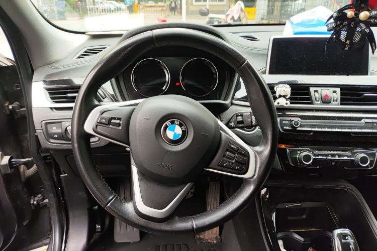 Used BMW X2 2019 sDrive20i M Sport Package China VI Emission Standard Steering Wheel