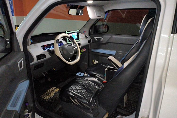 Used Geely Galaxy Panda 2023 Panda Mini 200km Endurance Bear Driver Seat