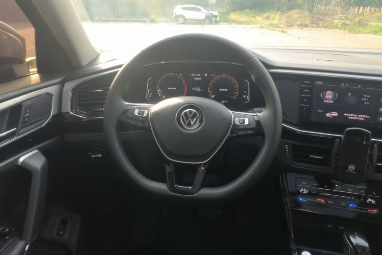 Used Volkswagen Tayron 2022 330TSI Two-Wheel Drive Luxury Connect Plus Version