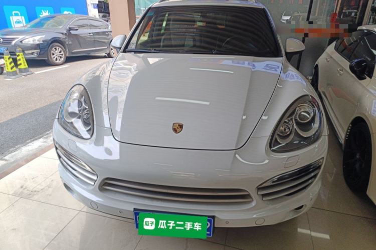 Used Porsche Cayenne 2014 Cayenne Platinum Edition 3.0T Front