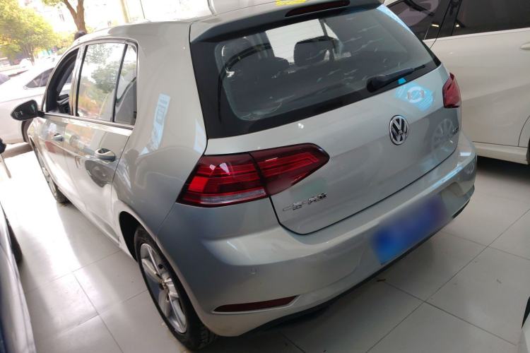 Used Volkswagen Golf 2018 1.6L Automatic Fashion Model
