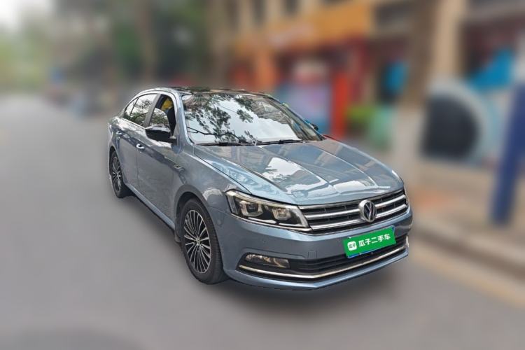 Used Volkswagen Lavida 2015 1.6L Automatic Fashion Edition