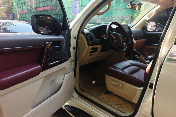 Used Toyota Land Cruiser 2018 4.0 Iron-Wheel Refrigerator Basic Version with No Electric Base Middle East Market