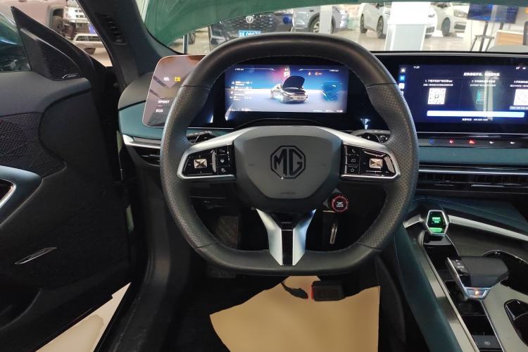 Used MG 7 2023 2.0T Automatic Trophy+ Ignition Glory Edition
