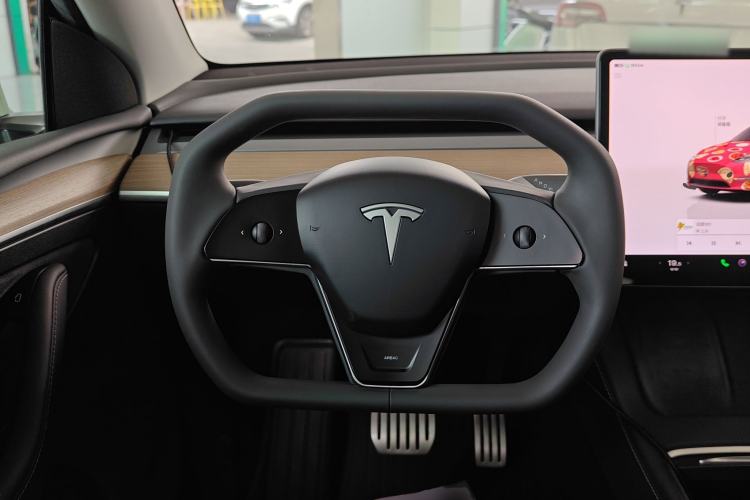Used Tesla Model Y 2022 Performance High-Performance All-Wheel-Drive Version Steering Wheel