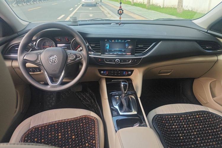 Used Buick Regal 2017 20T Leading Edition
