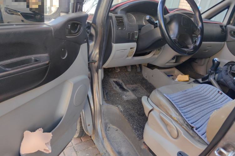 Used FORTHING Lingzhi 2015 V3 1.5L 5-Seater Special Offer Model
