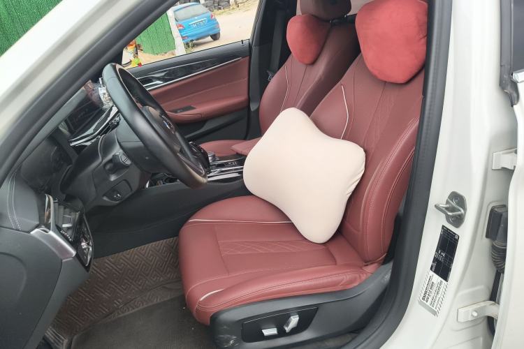 Used BMW 5 Series 2022 525Li M Sport Package Left Front Seat