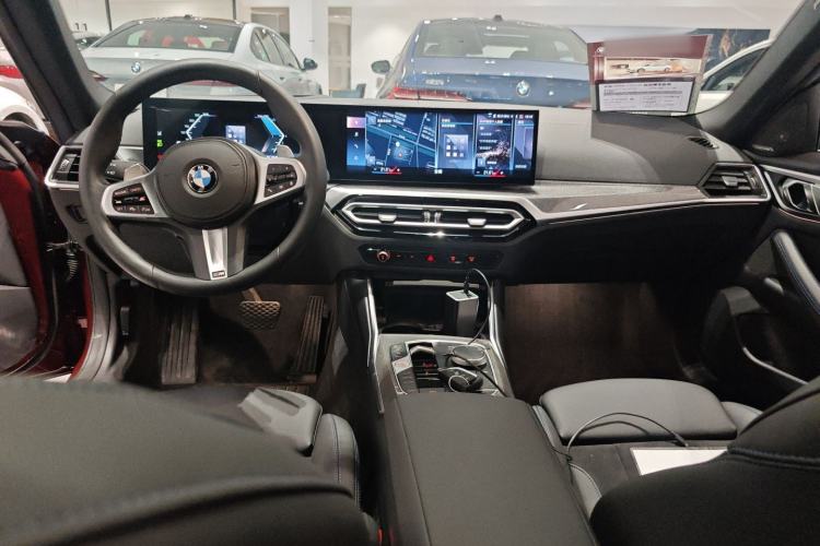 Used BMW 4 Series 2023 430i Gran Coupe M Sport Night Edition Center Console