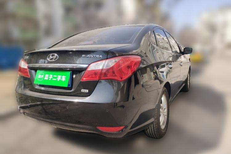 Used Hyundai Celesta 2011 1.6L Manual Luxury Model Rear Right 45 Deg