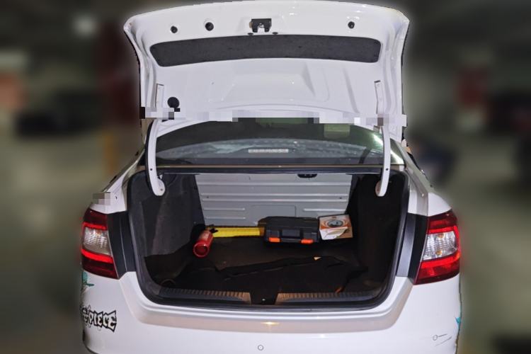 Used Skoda Rapid 2015 1.6L Manual Smart Selection Model