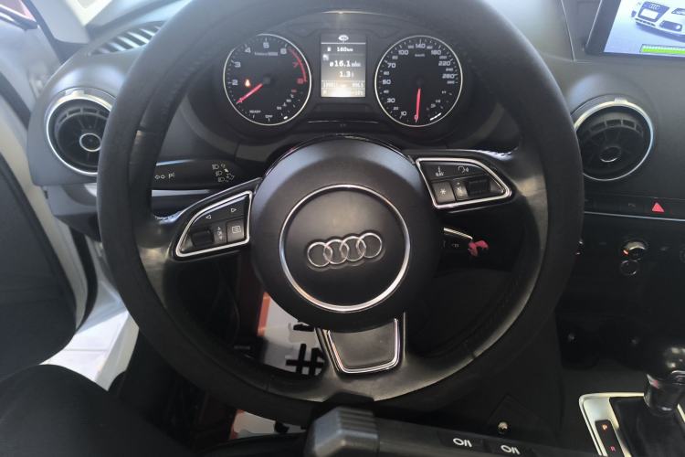 Used Audi A3 2015 Limousine 35 TFSI Millionth Anniversary Intelligent Leading Model
