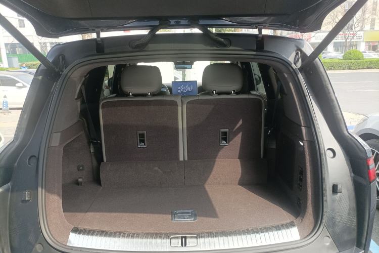 Used Denza N9 2025 Flagship Model
