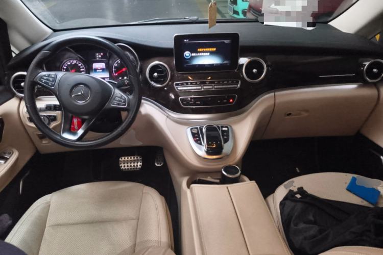 Used Mercedes-Benz V-Class 2018 V 260 L Prestige Extended Version China VI