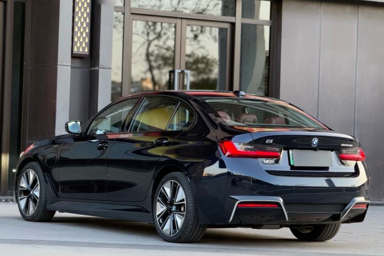 Used BMW i3 2025 eDrive 40 L Midnight Sports Package