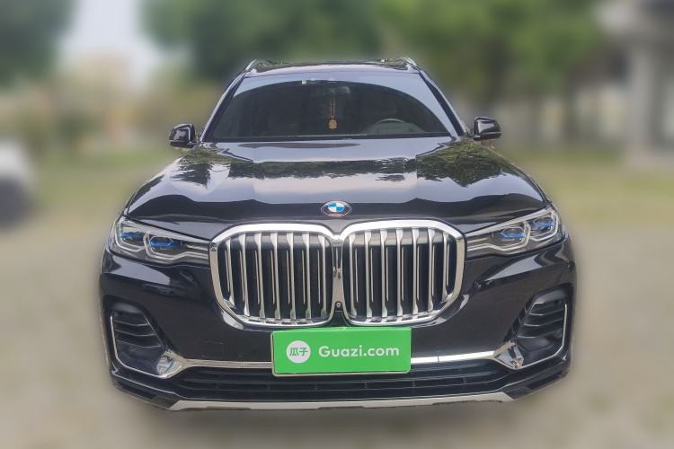 Used BMW X7 2020 xDrive40i Luxury Package with Premium Features
