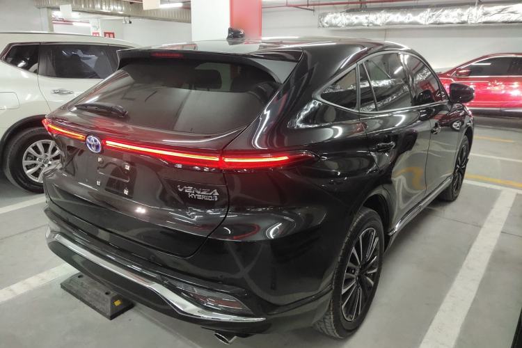 Used Toyota Venza 2023 2.5L Smart Electric Hybrid Dual-Drive Prestige Version