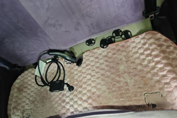 Used Chery QQ Ice Cream 2024 Edition Youth Version 205km Sundae Left Rear Seat