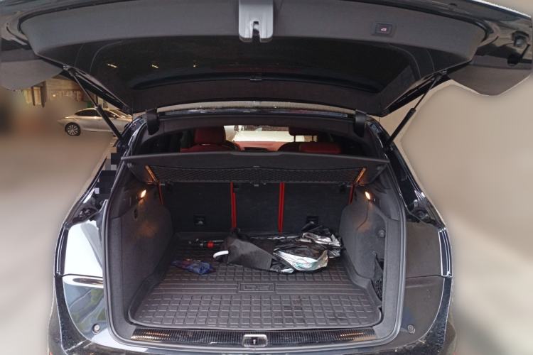 Used Audi Q5 2017 40 TFSI Comfort Model Trunk