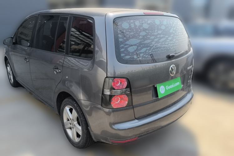 Used Volkswagen Touran 2015 1.4T Manual Fashion Edition 5-Seater Rear Left 45 Deg