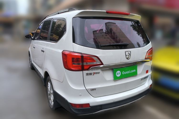Used Baojun 730 2016 1.5T Manual Comfort Version 7 Seats