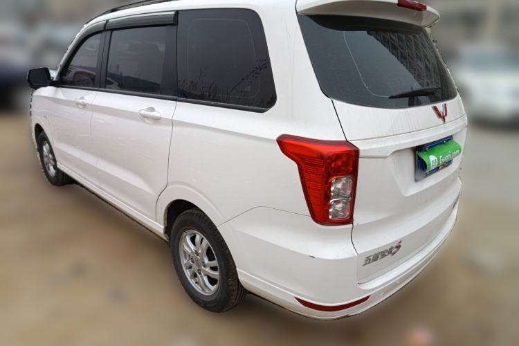 Used Wuling Hongguang 2019 1.5L S Comfort Edition China VI LAR